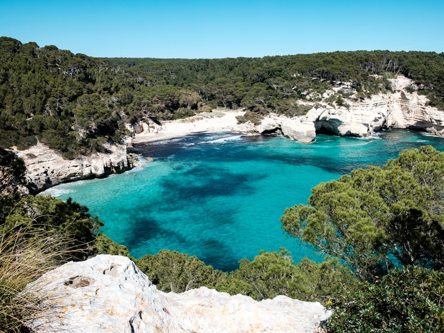 Calas de agua turquesa en Menorca