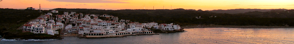 Es Grao, pueblo junto al Prque Natural de la albufera de Es Grao, con una esplendida playa 